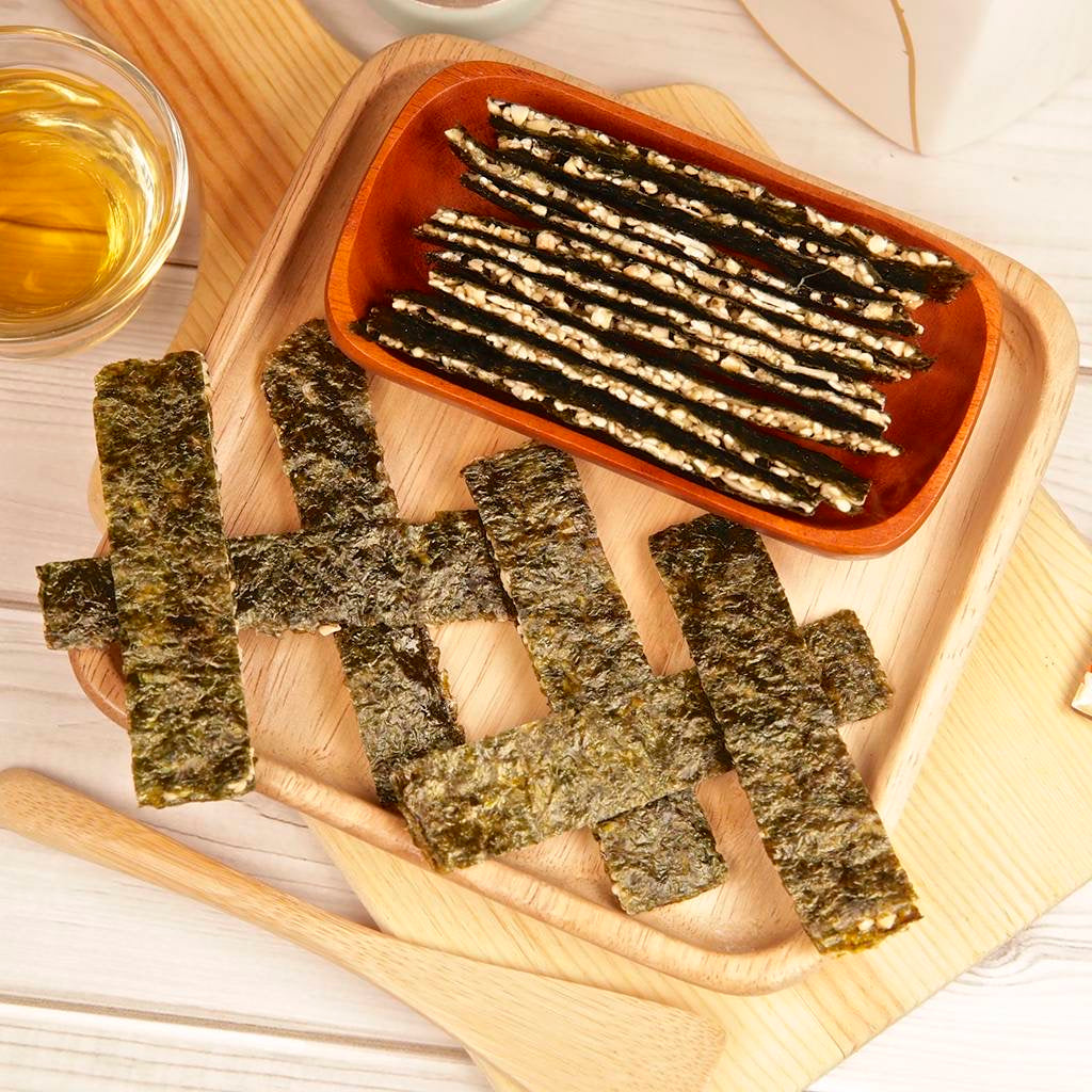 Almond-Filled Seaweed Snack
